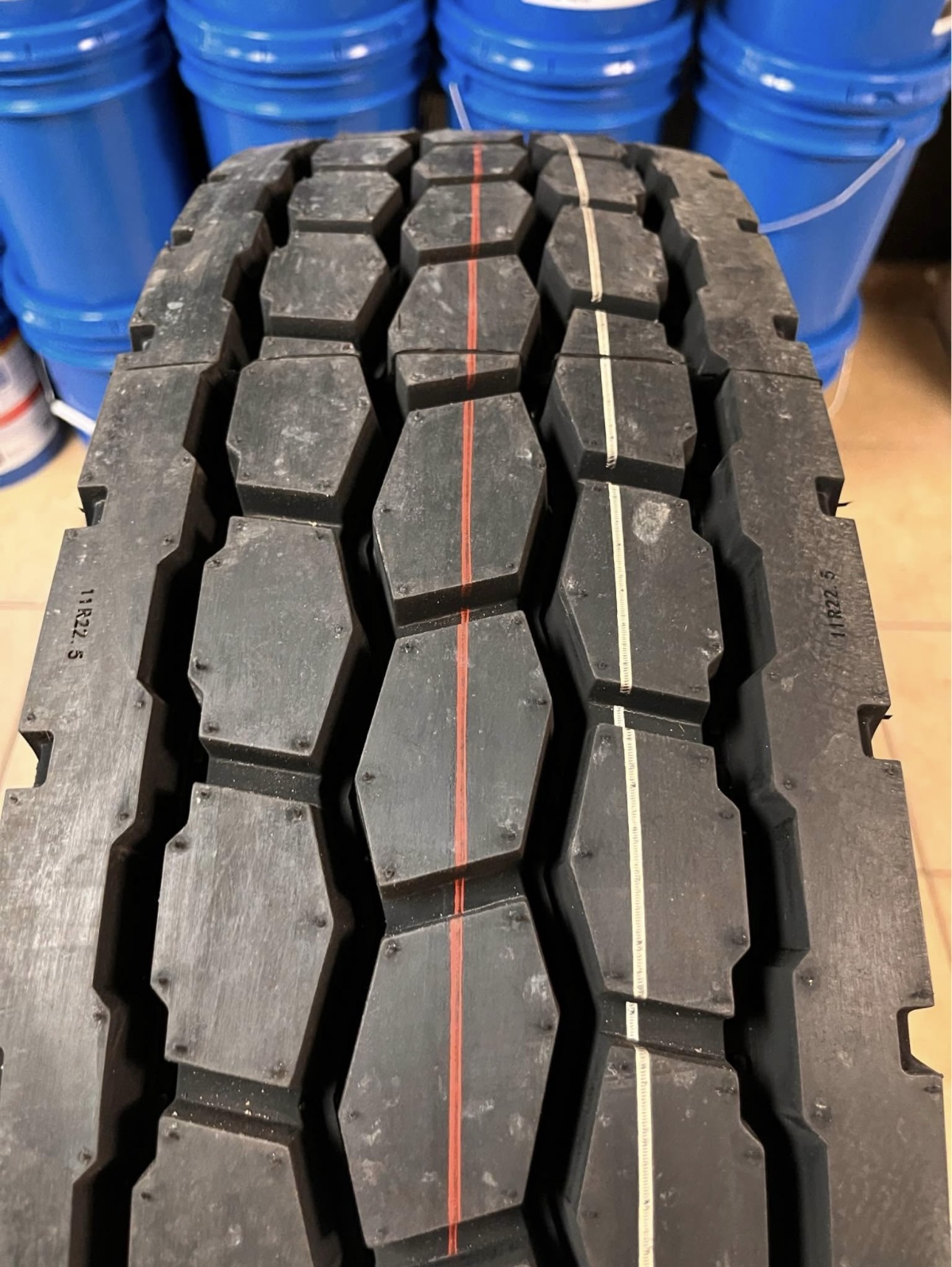 Set of 8 11R22.5 Headway Drive Tires – 16 Ply - Image 2