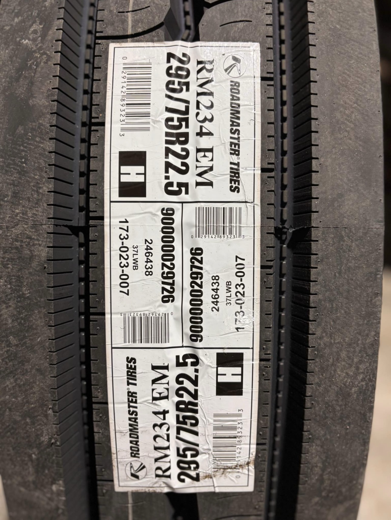 295/75R22.5 Roadmaster RM234 Steer Tires – 16PLY | Tax & FET Included - Image 2