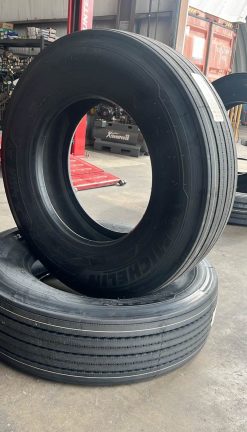 Alternative view of Michelin Steer Tire 295/75R22.5 (16 Ply)